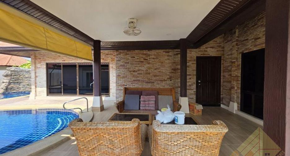 For rent and for sale 4 bedrooms house in Huay Yai, Pattaya