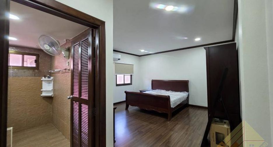 For rent and for sale 4 bedrooms house in Huay Yai, Pattaya