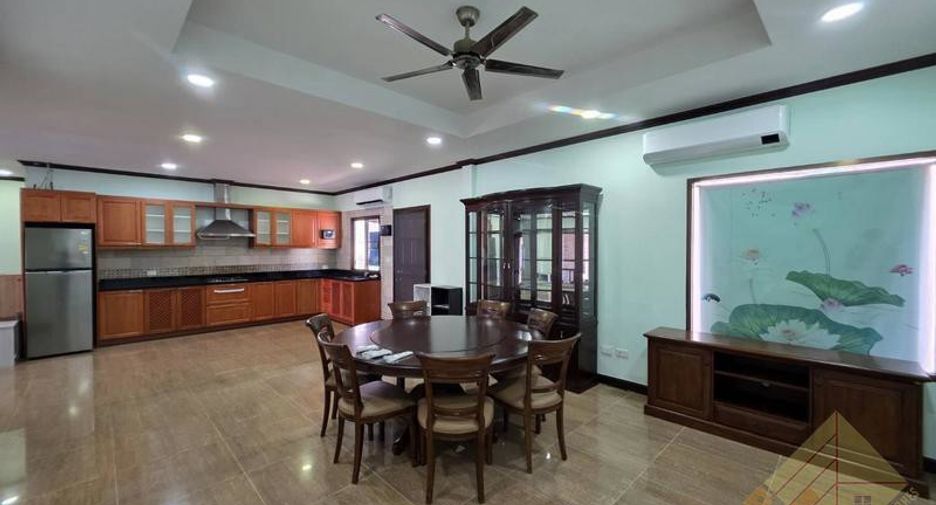 For rent and for sale 4 bedrooms house in Huay Yai, Pattaya