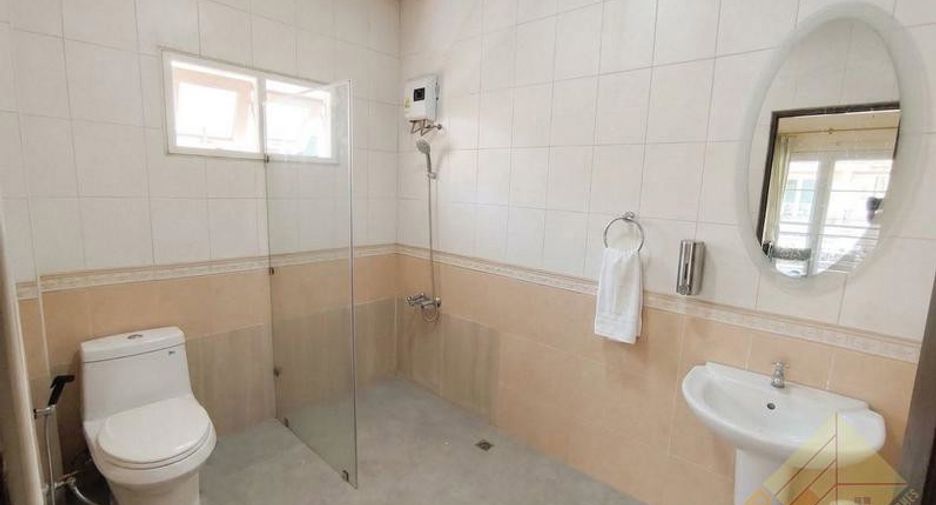 Аренда и продажа 3 спальни дом в Банг Ламунг, Чонбури