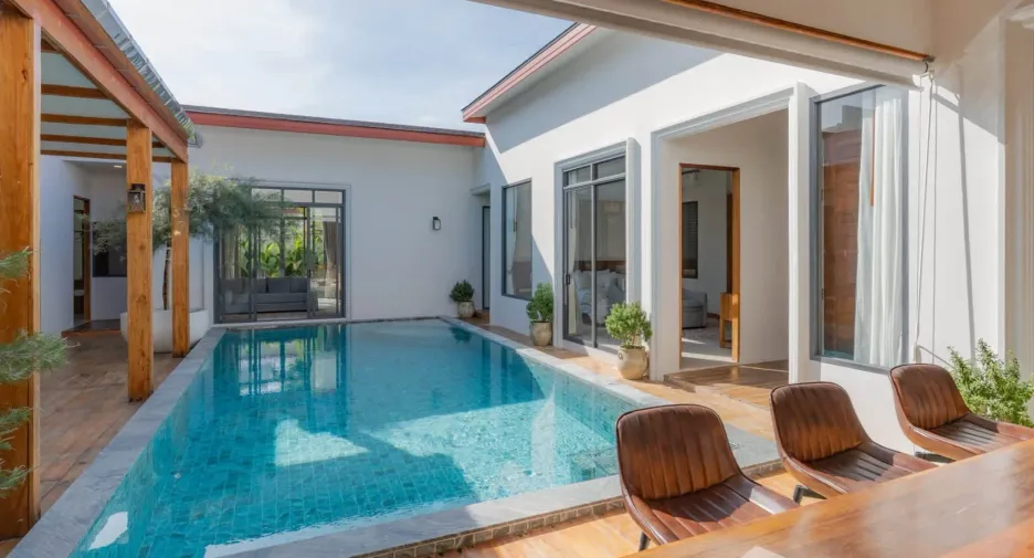 Villa en alquiler de 6 habitaciones en Thalang, Phuket