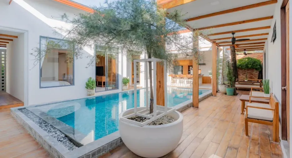 Villa en alquiler de 6 habitaciones en Thalang, Phuket