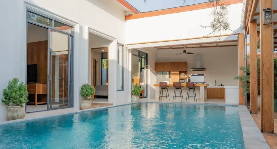 Villa en alquiler de 6 habitaciones en Thalang, Phuket