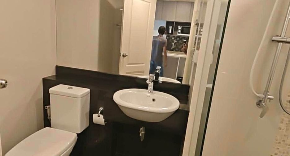 Wohnung zur Miete mit 1 Zimmer in Bang Phlat, Bangkok