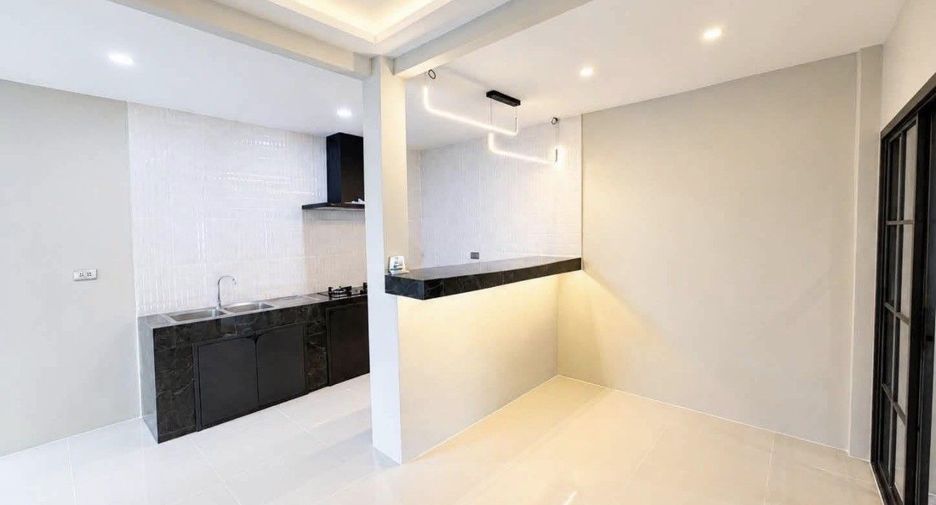 For sale 3 ベッドルーム house in Mueang Phuket, Phuket