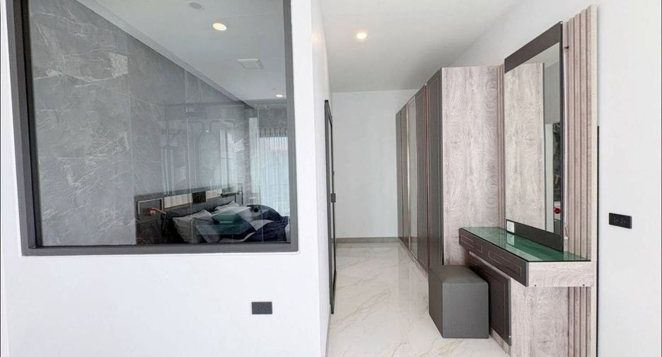 Villa en alquiler de 4 habitaciones en Mueang Phuket, Phuket