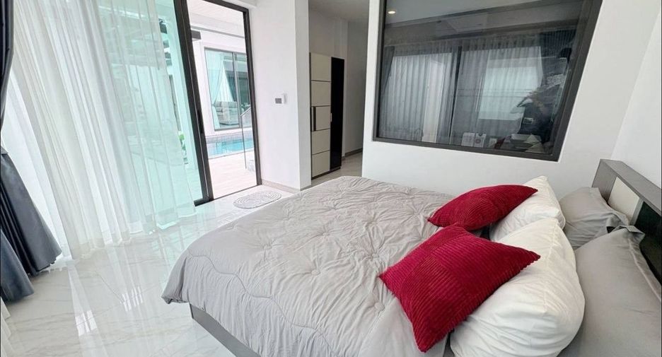 Villa en alquiler de 4 habitaciones en Mueang Phuket, Phuket