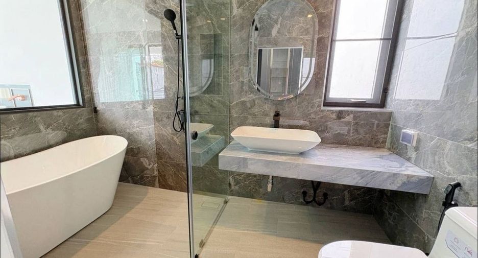 Villa en alquiler de 4 habitaciones en Mueang Phuket, Phuket
