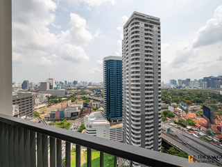 Condo en venta de 2 habitaciones en Pathum Wan, Bangkok