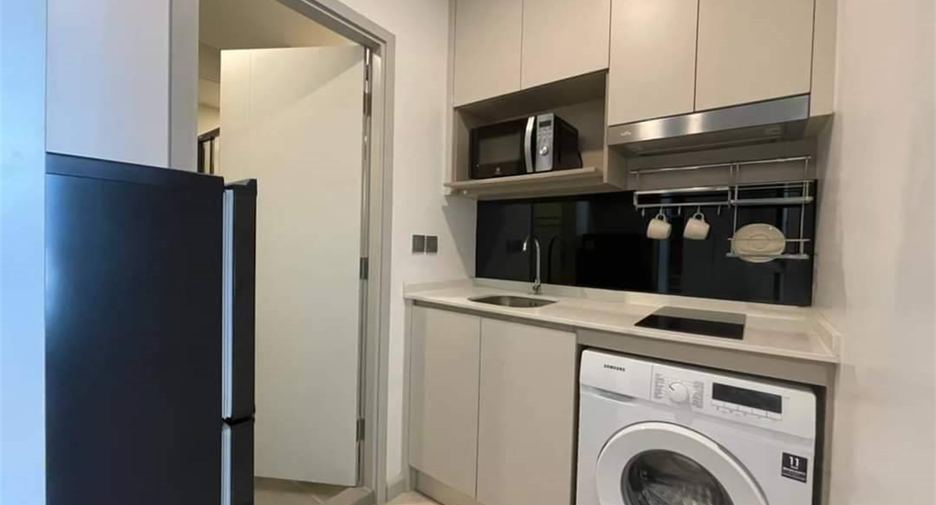 For sale 1 bed condo in Sathon, Bangkok
