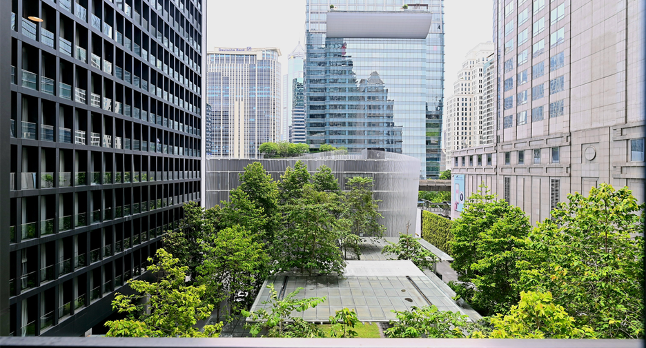 For rent 1 bed condo in Pathum Wan, Bangkok