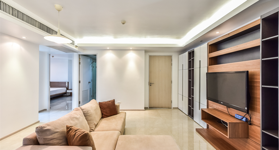 For rent 2 bedrooms condo in Sathon, Bangkok