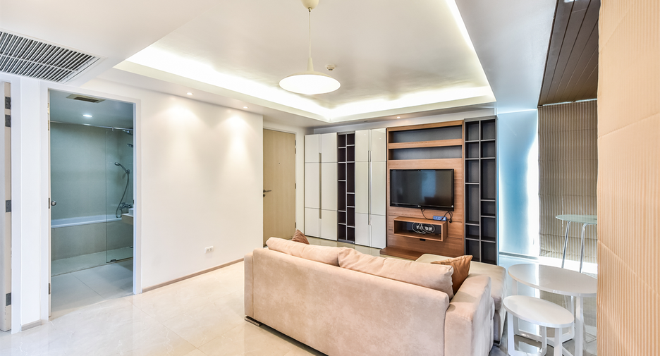 For rent 2 bedrooms condo in Sathon, Bangkok