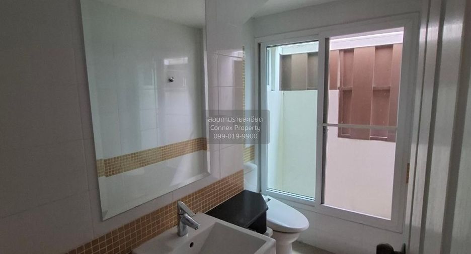 Haus zum Kauf mit 3 Zimmer in Si Racha, Chonburi