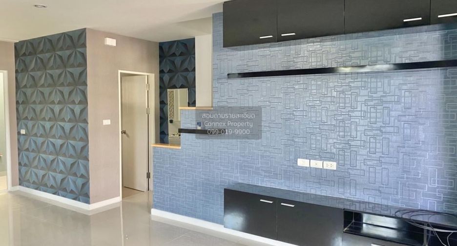 For sale 3 bedrooms townhouse in Khlong Sam Wa, Bangkok