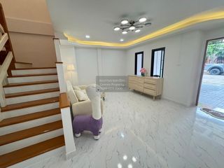 Reihenhaus zum Kauf mit 2 Zimmer in Bang Bua Thong, Nonthaburi