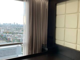 À vendre 2 chambres condo à Yan Nawa, Bangkok