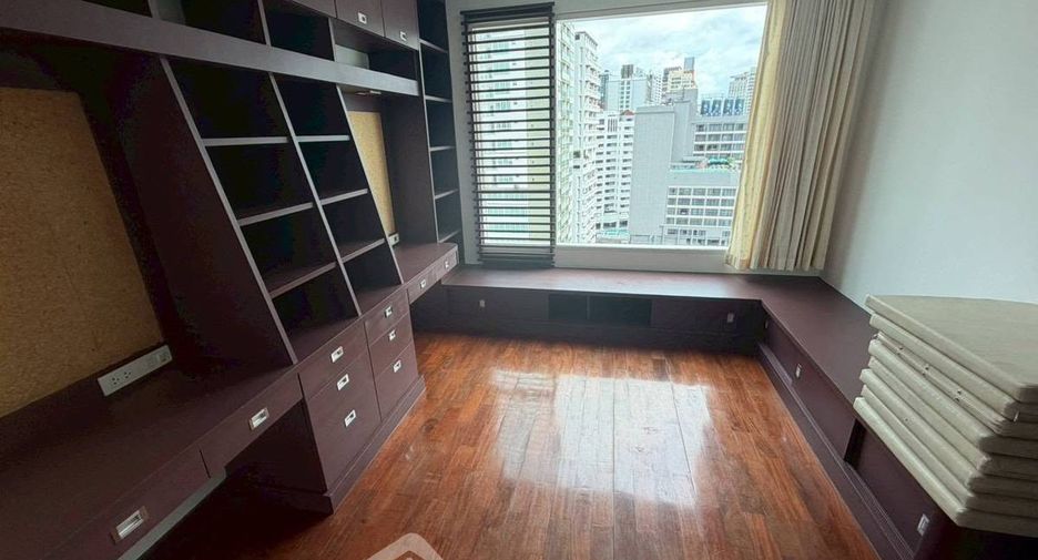 À louer 3 chambres condo à Prawet, Bangkok