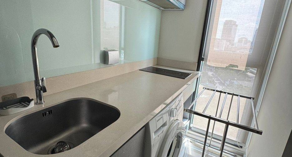 Condo en alquiler de 1 habitaciones en Khlong Toei, Bangkok