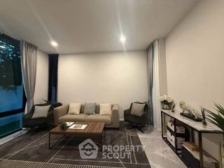 Casa en alquiler de 5 habitaciones en Bang Khen, Bangkok