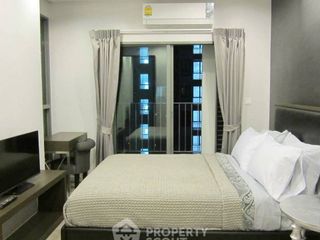 For rent 2 bedrooms condo in Phra Khanong, Bangkok