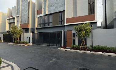For rent 3 bedrooms house in Bang Kapi, Bangkok