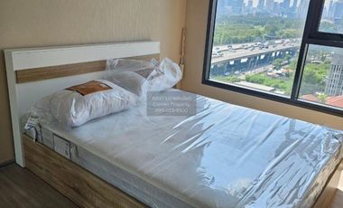 Wohnung zur Miete mit 1 Zimmer in Huai Khwang, Bangkok