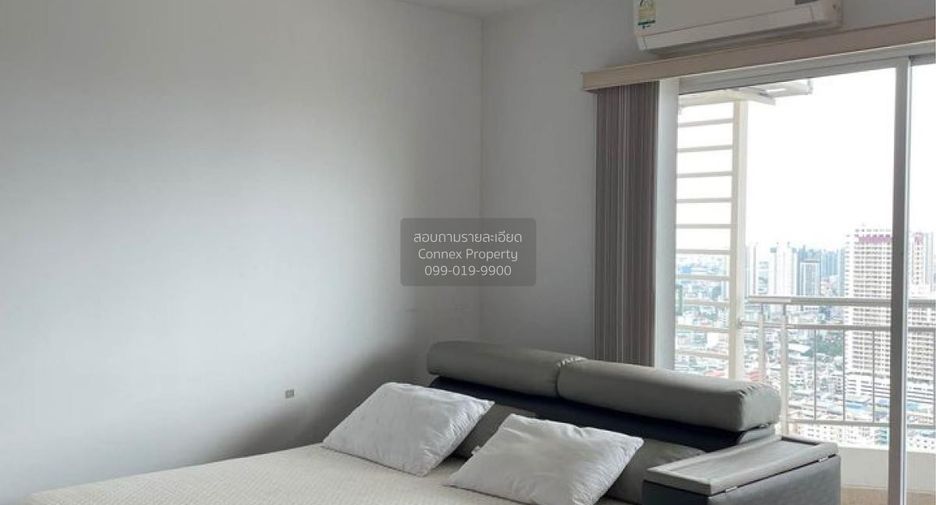 For rent 2 bedrooms condo in Bang Kho Laem, Bangkok