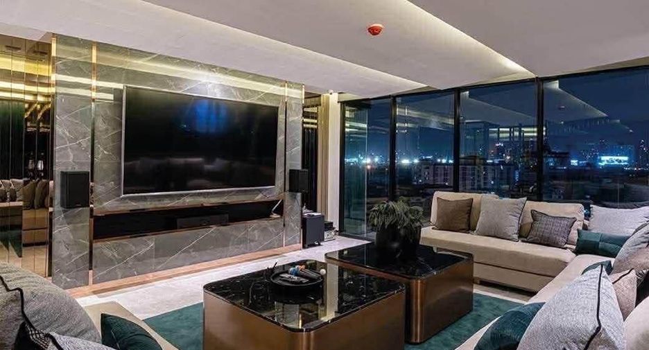 For rent 1 bed condo in Khlong Toei, Bangkok