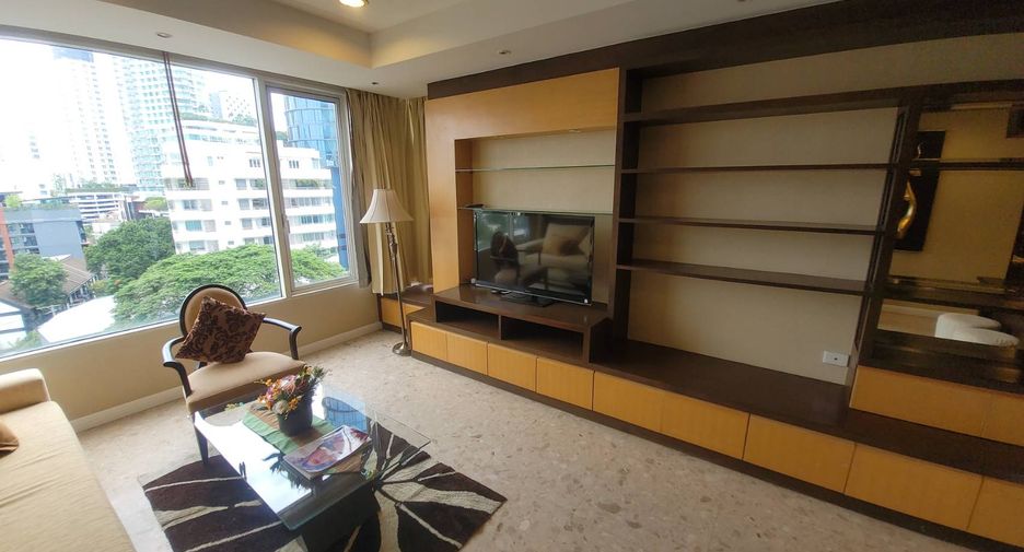 For rent 2 bedrooms condo in Watthana, Bangkok