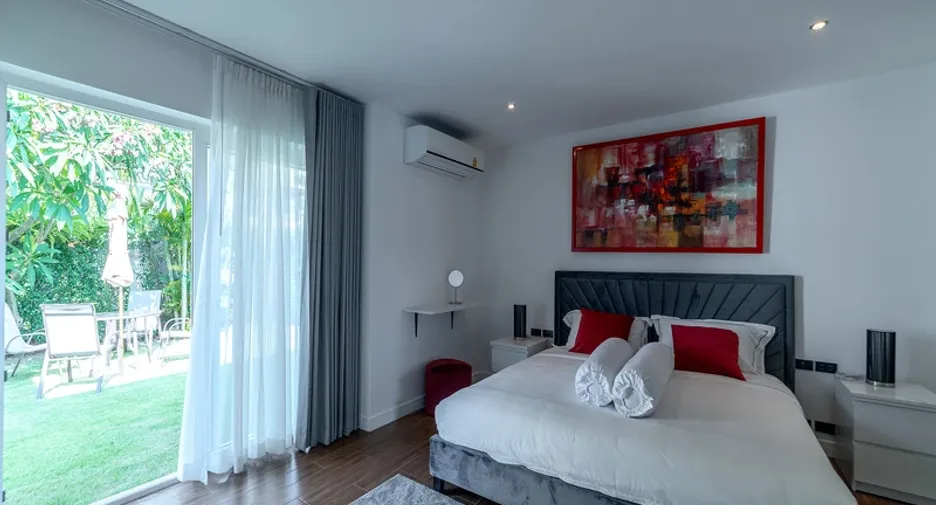 For rent 6 bedrooms villa in Bang Lamung, Chonburi
