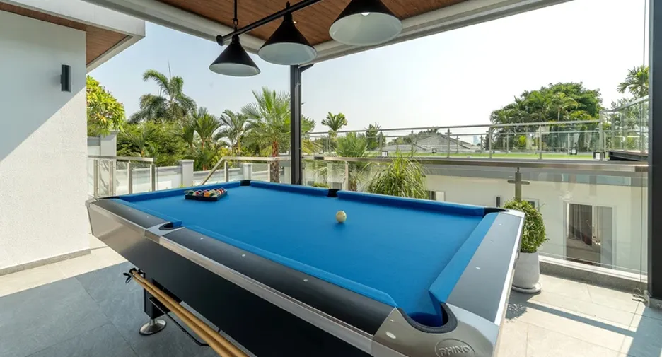 For rent 6 bedrooms villa in Bang Lamung, Chonburi