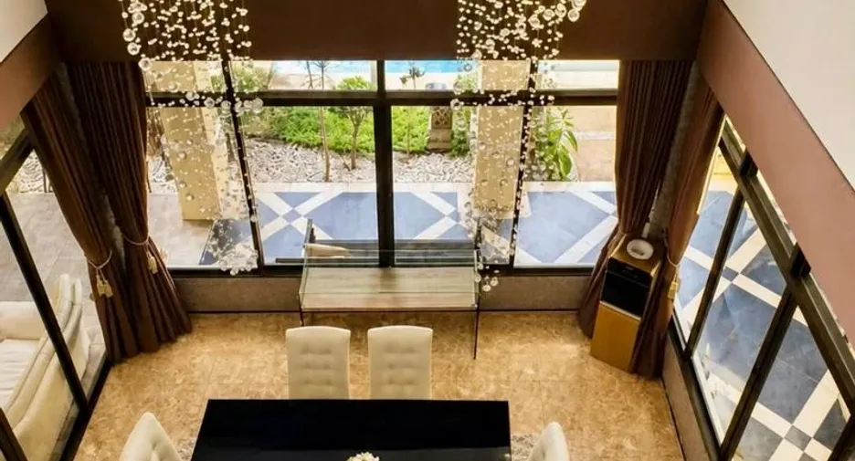 For rent 4 ベッドルーム villa in Jomtien, Pattaya