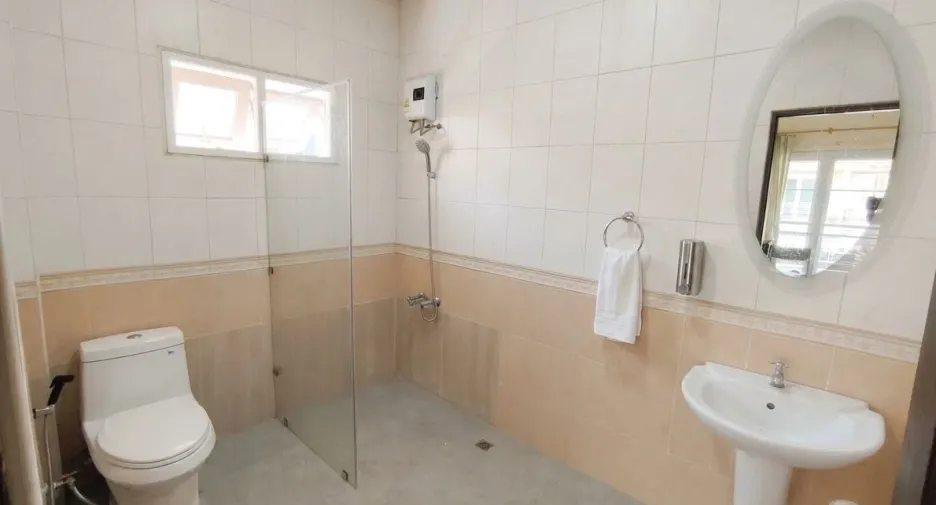 Villa zum Kauf mit 3 Zimmer in Bang Lamung, Chonburi