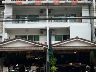 For rent 12 bedrooms retail Space in Bang Lamung, Chonburi