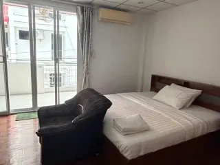 For rent 12 bedrooms retail Space in Bang Lamung, Chonburi