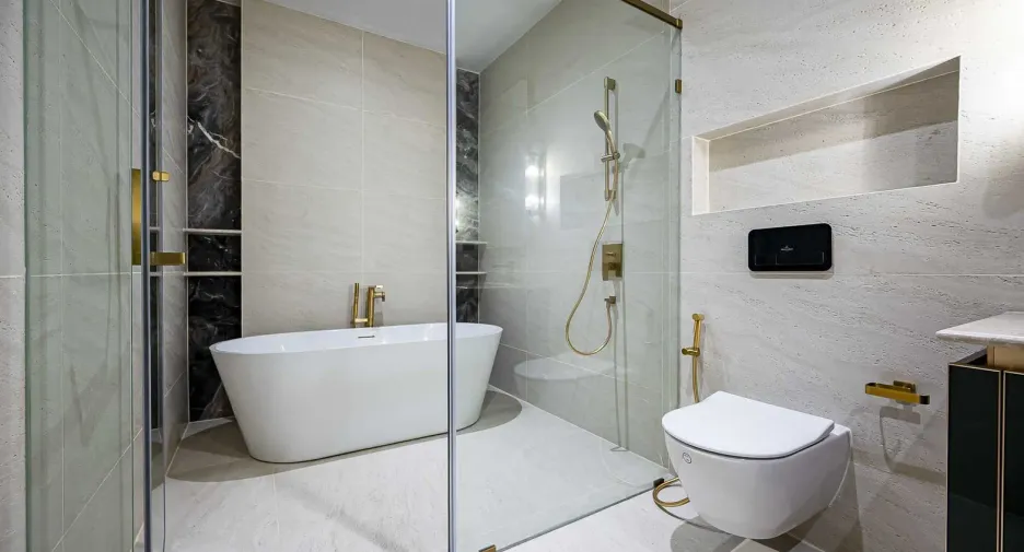 Casa en venta de 4 habitaciones en Bang Kapi, Bangkok