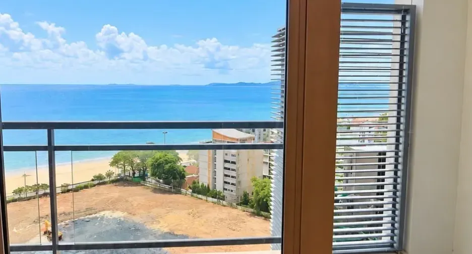 Продажа 2 спальни кондо в Йомтиен, Паттайя