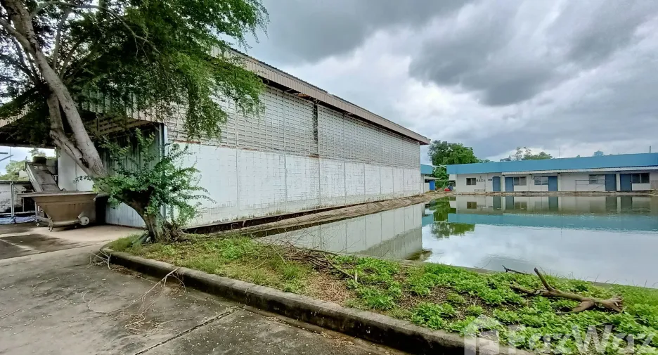 À vendre terrain à Ban Pho, Chachoengsao