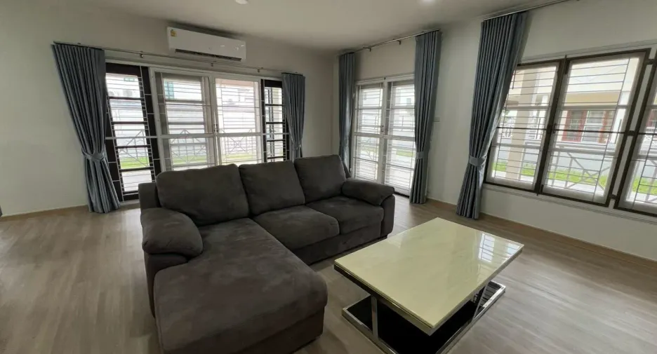 For rent 3 bedrooms house in Ban Chang, Rayong