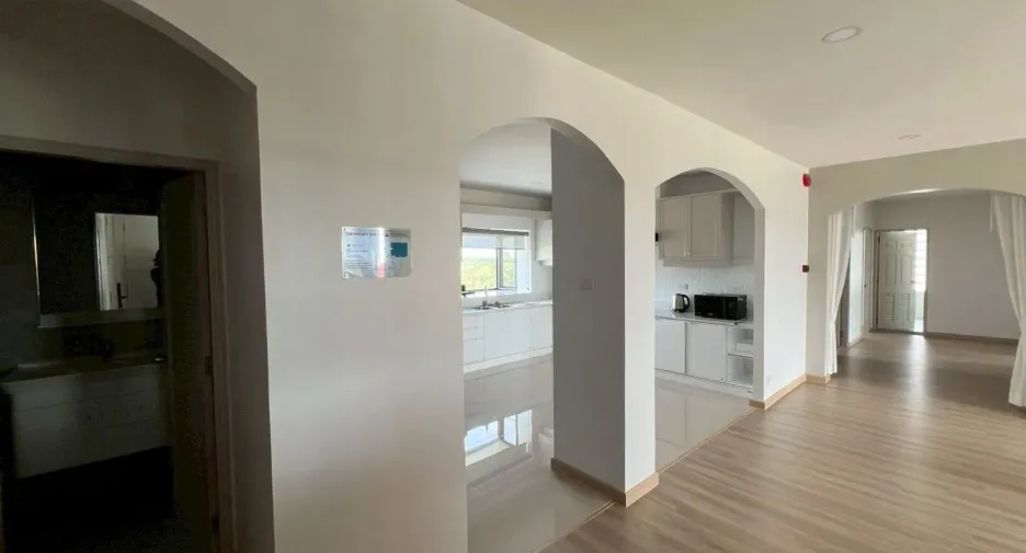 Condo en alquiler de 2 habitaciones en Ban Chang, Rayong