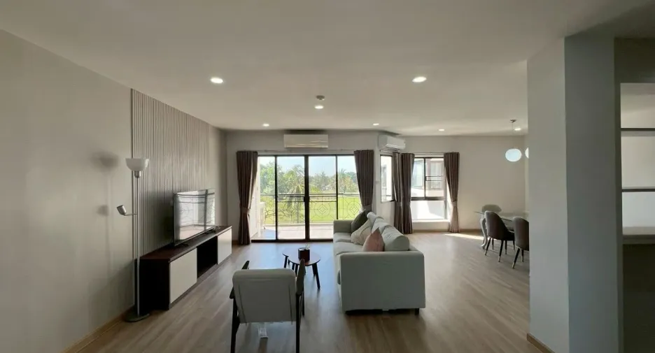 Condo en alquiler de 2 habitaciones en Ban Chang, Rayong