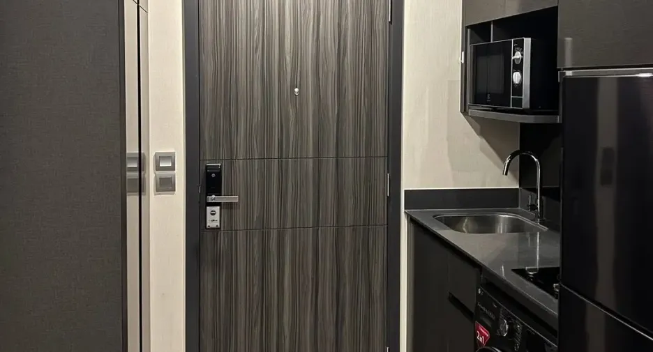 Condo en alquiler de 1 habitaciones en Khlong Toei, Bangkok