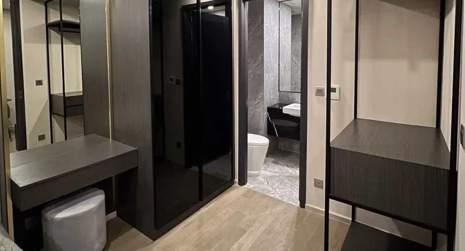 Condo en alquiler de 1 habitaciones en Khlong Toei, Bangkok