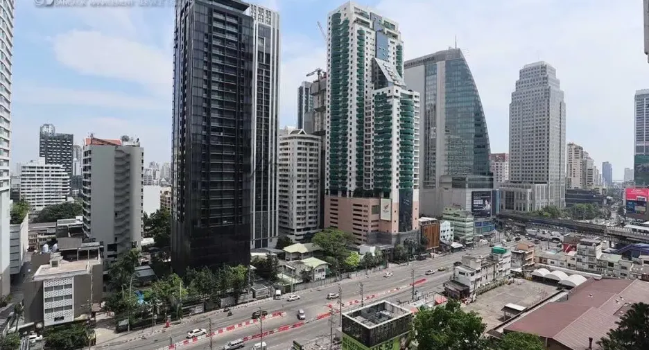 Condo en alquiler de 1 habitaciones en Khlong Toei, Bangkok