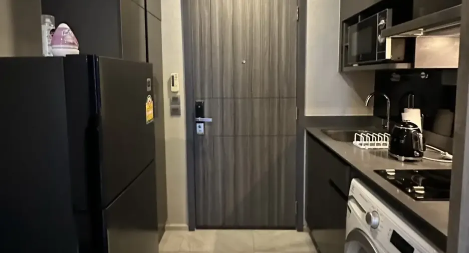 Condo en alquiler de 1 habitaciones en Khlong Toei, Bangkok