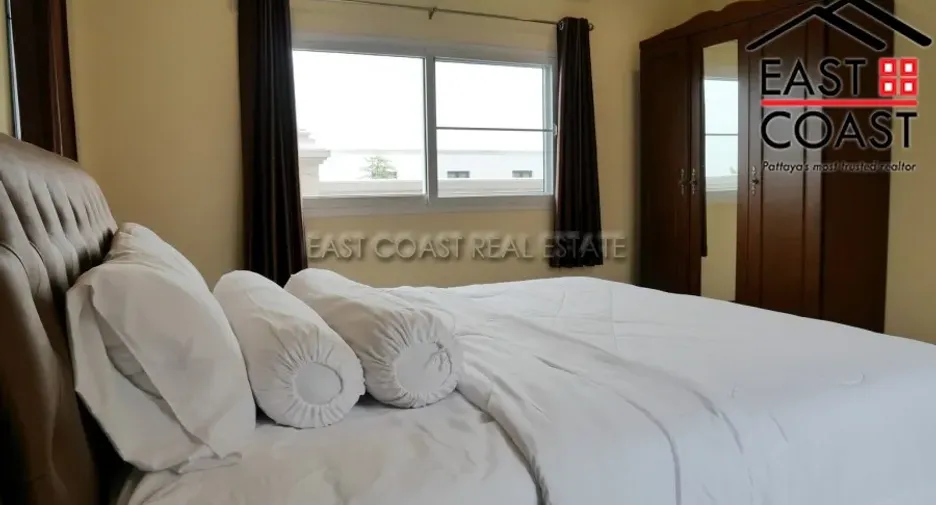 Casa en alquiler de 4 habitaciones en Bang Lamung, Chonburi