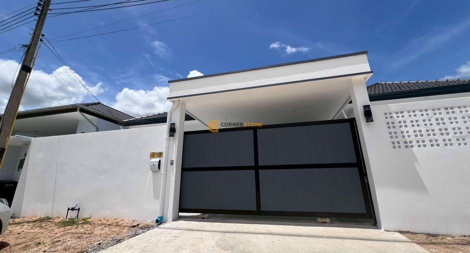 Casa en alquiler de 3 habitaciones en Bang Lamung, Chonburi