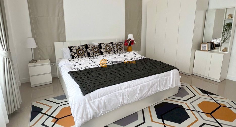 Casa en alquiler de 3 habitaciones en Bang Lamung, Chonburi