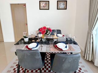 Casa en alquiler de 3 habitaciones en Bang Lamung, Chonburi